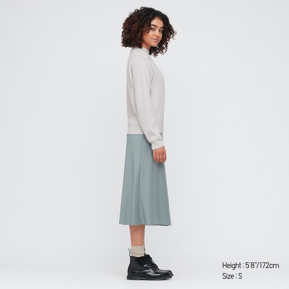 Uniqlo soufflé yarn mock neck sweater - Picture 3 of 12